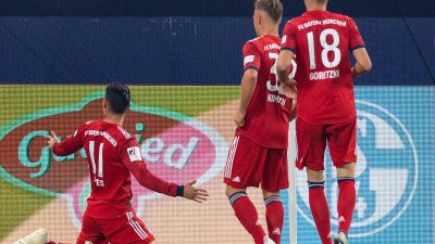 Müheloses 2:0 beim Vize: Bayern siegt auch auf Schalke