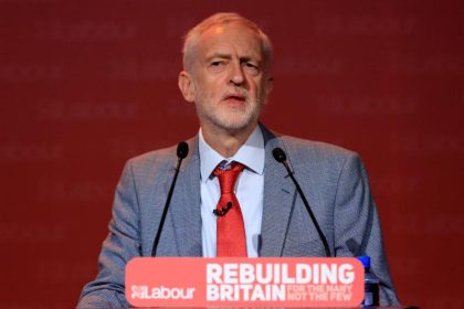 Labour-Partei erhält sich Option auf zweites Brexit-Referendum