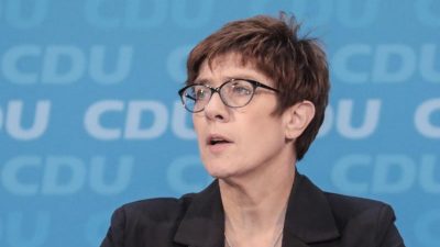 Kramp-Karrenbauer lehnt Zugeständnisse im Zuwanderungsstreit mit der SPD ab