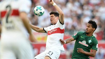 Stuttgart holt trotz Eigentor-Wahnsinn ersten Sieg