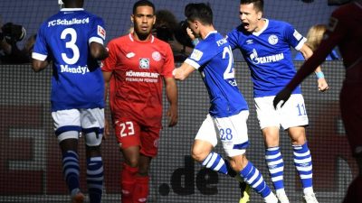 Schalke und Stuttgart schaffen ersten Siege