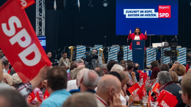Kramp-Karrenbauer mahnt CSU: Franz Josef Strauß würde keinen Pfifferling auf Umfragen geben