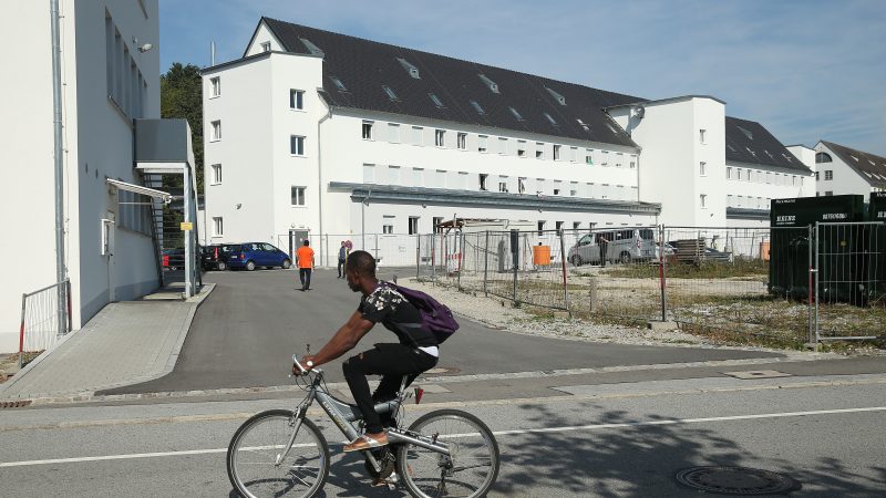 Seehofer verlängert Grenzkontrollen an Grenze zu Österreich