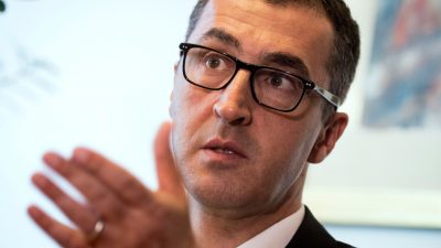 Özdemir kritisiert Grüne in Schleswig-Holstein: Vollverschleierung ist kein Kopftuch