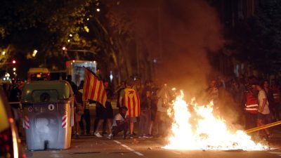 Ausschreitungen in Barcelona: Sánchez ruft Kataloniens Regionalpräsidenten zur Ordnung