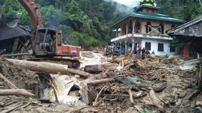 Mindestens 22 Tote nach Überschwemmungen in Indonesien