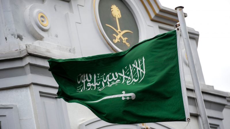 Pompeo erörtert Fall Khashoggi mit Saudi-König Salman – Trump droht mit „schwerer Strafe“
