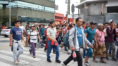 Ansturm von Migranten: Trump droht mit Schließung der US-Grenze zu Mexiko