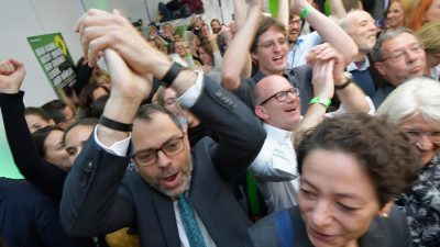 Schwarz-Grün kann Mehrheit in Hessen äußerst knapp verteidigen