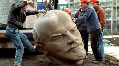 100 Jahre Lenin-Mumie: Debatte um Beerdigung von Leiche