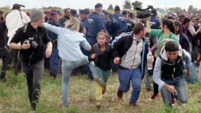 Nach Tritten gegen Flüchtlinge: Ungarische Kamerafrau freigesprochen
