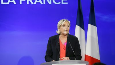 Frankreich: Marine Le Pen fordert Macron zu Neuwahlen auf – und will bei der EU-Wahl stärkste Kraft werden