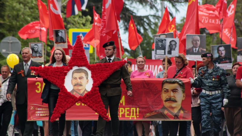 „Polen muss für die Wahrheit aufstehen“: Morawiecki wirft Putin vor, Stalin reinwaschen zu wollen