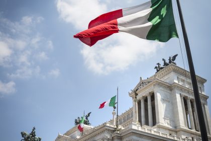 Italien will sich bei Haushaltsplänen Druck aus Brüssel beugen