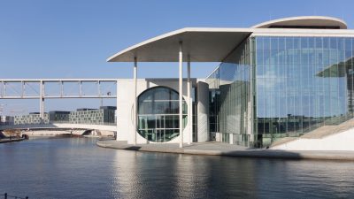 Der Bundestag als Bühne des politischen Theaters