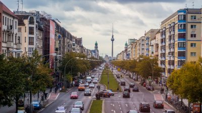Berlin-Friedrichstraße – gesperrt: Die Stadt muss elf Straßenabschnitte für Dieselfahrzeuge sperren