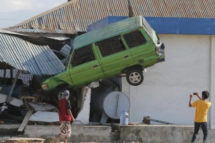 Indonesien: Zahl der Toten durch Erdbeben und Tsunami steigt auf mehr als 1230