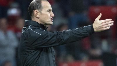 Bayer-Trainer Herrlich beschwört die neue Ruhe in Leverkusen
