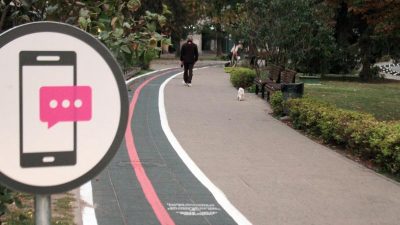 „Smombies“: Fußwege nur für Smartphone-Gucker
