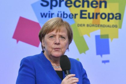 Merkel warnt bei Bürgerdialog vor Hass und Neid auf Migranten
