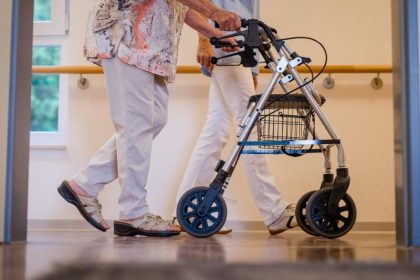 Paket für mehr Pflege-Stellen kommt zum neuen Jahr
