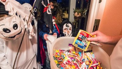 Deutsche geben Millionen für Halloween-Süßigkeiten aus