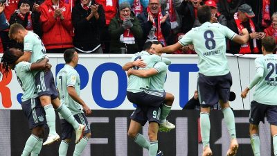FC Bayern rückt an den BVB ran – VfB kassiert Klatsche