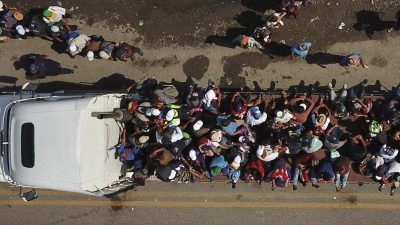 Trump baut Truppen an Grenze zu Mexiko auf – und stellt Migranten Zeltlager in Aussicht