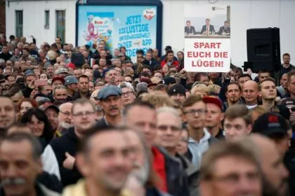 Demos in Österreich und Deutschland – Kickl: UN-Migrationspakt durchweht eine beinahe naive positive Auffassung des Begriffes Migration