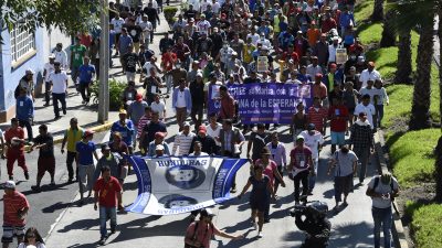 Mexiko: Aufstand von Migranten in Auffanglager – Protest wegen Überfüllung und miserablem Essen