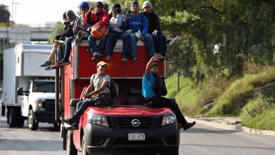 Migranten aus Mittelamerika ziehen weiter Richtung USA