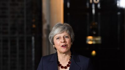 Theresa May gibt um 18.00 Uhr Pressekonferenz zu umstrittenem Brexit-Entwurf