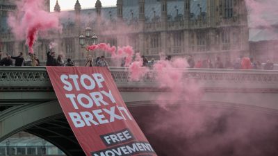 Brexit: Britisches Unterhaus rügt Regierung von Theresa May