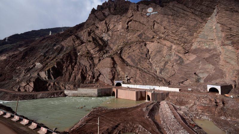 Tadschikistan nimmt höchsten Staudamm der Welt in Betrieb