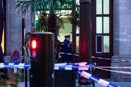 Messerattacke in Brüssel: Polizist verletzt – “Allahu Akbar”-schreiender Angreifer niedergeschossen