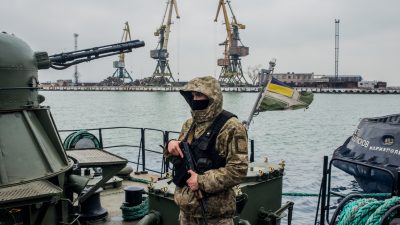 Nato fordert freie Durchfahrt zu ukrainischen Häfen am Asowschen Meer