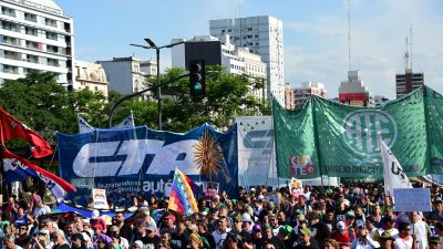 Buenos Aires: Friedlicher Protest – Verkehr in der Stadt teilweise eingestellt – Außerordentlicher Feiertag