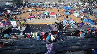 Großer Unmut bei Einheimischen: Hunderte Migranten aus Mittelamerika in Tijuana angekommen