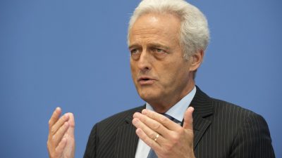Ramsauer warnt vor schneller Verabschiedung: „Dass der UN-Migrationspakt keine Rechtskraft haben soll, ist glatt falsch“