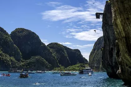 Natur erobert gesperrte "The Beach”-Bucht in Thailand zurück