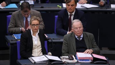 AfD-Antrag abgelehnt: Bundestagsmehrheit will keine Unverbindlichkeit des Migrationspaktes bestätigen – Wer stimmte wie?