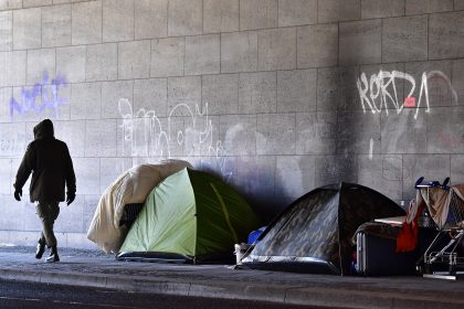 Chef der Mindestlohnkommission: Armut hat andere Ursachen