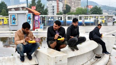 AfD-Landespolitiker befragt illegale Migranten in Bosnien: „Wir stehen auf den europäischen Lifestyle“