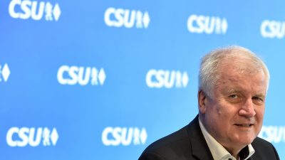 CSU wartet auf Seehofers Abschiedspläne