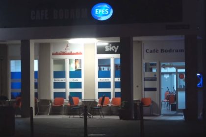 Köln-Kalk: Schießerei vor Bistro – Zwei Verletzte, davonrasende Autos – Kripo ermittelt