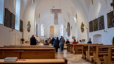 Scholz fordert Kirche zur Aufklärung der Vorwürfe sexueller Gewalt auf