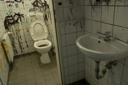 Vertuschungsvorwurf: Nach Vergewaltigung einer 15-Jährigen in Königs Wusterhausen durch Migranten Bürgermeister und Polizei unter Druck