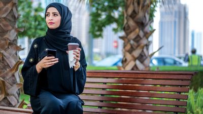 Das Recht auf einen Reisepass – Saudi-Arabien erlaubt Frauen Auslandsreisen ohne Erlaubnis eines Mannes