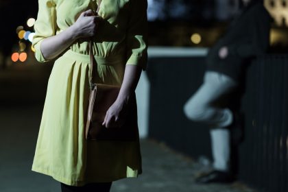 Vergewaltigung in Marsberg: 19-Jährige auf Heimweg weicht Jugendlichen zu spät aus – Fahndungsaufruf der Polizei