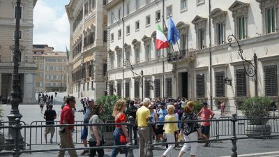 Vize-Regierungschef Luigi Di Maio: Italien sollte in der Eurozone bleiben